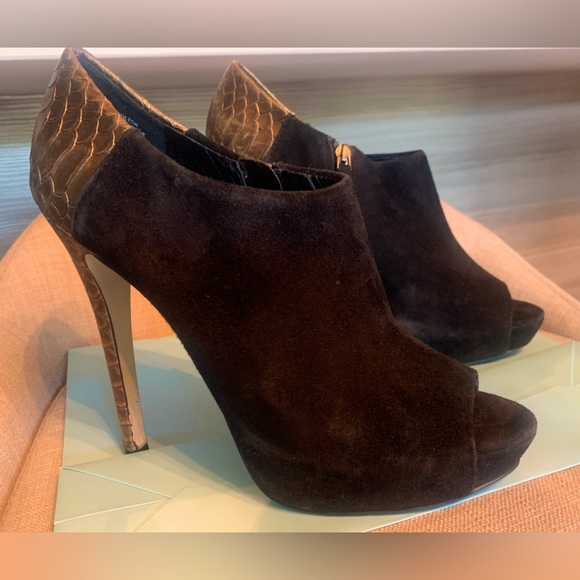 Women’s high heel platform shoes - Picture 2 of 5